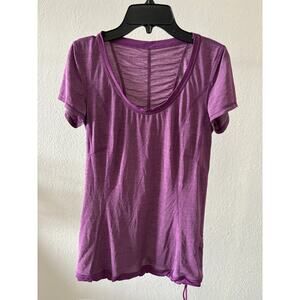 Lululemon Tee / Top Womens SIze 4 Short Sleeve Ruffles on the back